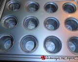 Φωτογραφία βήματος 7 της συνταγής Muffins μπανάνας με φυστικοβούτυρο