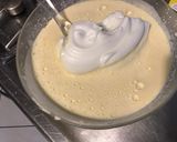 Une image de l'étape 5 de Gâteau soufflé aux yaourts et pétales de rose.