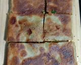 Foto langkah ke 5 dari resep Martabak Telur Sosis.