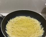 Foto langkah ke 1 dari resep Spaghetti Carbonara.