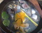 Foto langkah ke 4 dari resep Ikan Cakalang Kuah Kuning.