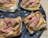Foto del paso 3 de la receta: Brioche de melva de Andalucía, mayonesa ahumada y aceitunas