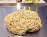 Foto langkah ke 4 dari resep Homemade Basil Pasta Dough.