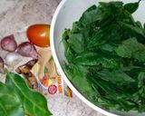 Foto langkah ke 1 dari resep Sayur Bening Daun Labu Siem.