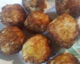 A picture of step 13 of Fried Rice Balls.