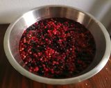 รูปขั้นตอนการทำที่ 2 ของ Mixed Berry Sauce