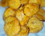 A picture of step 7 of Eggplant pakora.