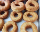 A picture of step 7 of Home donuts.