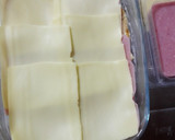 Foto del paso 3 de la receta: Pastel de pollo, jamón y queso al microondas