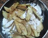 A picture of step 6 of Apple Rose pie.
