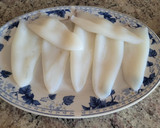 Foto del paso 1 de la receta: Calamares rellenos de jamón y huevo duro