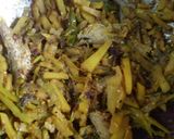 A picture of step 3 of Bengali Mixed vegetables with small fish (Macher chorchori).