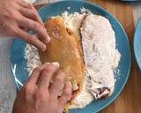 Foto del paso 7 de la receta: Cachopollo de Chicote en freidora de aire versión saludable