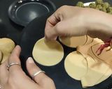 A picture of step 5 of Lilva Kachori ગુજરાતી લીલવા કચોરી લીલી તુવેરની કચોરી.