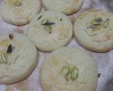 A picture of step 9 of Naan khatia.