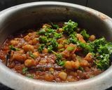 छोले मसाला (chole masala recipe in marathi) रेसिपी स्टेप 4 फोटो 