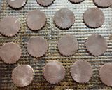 Foto del paso 4 de la receta: Alfajores de chocolate con masa sableé