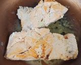 Foto del paso 3 de la receta: Salmón con espinacas y coco