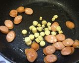 รูปขั้นตอนการทำที่ 2 ของ ไส้กรอกผัดไข่
