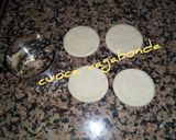 Foto del passaggio 3 della ricetta Focaccine in Padella (senza Uova)