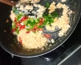 Foto langkah ke 2 dari resep Udang saus telor asin.