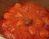 Foto del passaggio 5 della ricetta Polpette al sugo