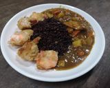 รูปขั้นตอนการทำที่ 7 ของ แกงกะหรี่​หมูท็อปปิ้งกุ้งชุบแป้งทอด⭐