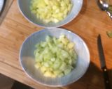 Une image de l'étape 2 de Salade de concombre accompagné de crevettes grise et sa délicieuse sauce épicée.