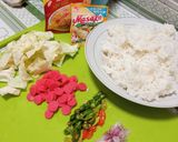 Foto langkah ke 1 dari resep Nasi goreng sosis bumbu racik.