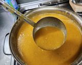 Foto del paso 5 de la receta: Sopita cremosa de calabaza lentejas y zanahoria
