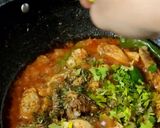 A picture of step 10 of Highway Style karahi.