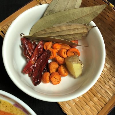 Ular mast ayolni yechintirishadi