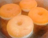 Foto langkah ke 10 dari resep Donat meizena lembut.