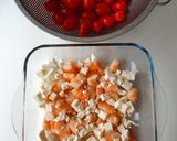 Une image de l'étape 2 de Crevettes à l'ail, feta et tomates cerises.