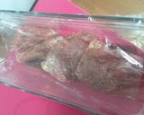 Foto del paso 1 de la receta Solomillo de cerdo con salsa de naranja y puré de plátano