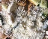 Rakott tàl😀Rizstészta-cs. mell-cukkini recept fázis 2 fotója
