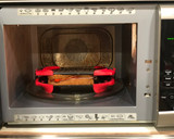Foto del paso 3 de la receta: Súper sándwich de lomo, jamón y pimientos en Lékué Grill al microondas