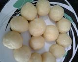 Foto langkah ke 3 dari resep Bola Bola Lumer Keju.
