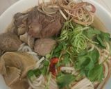 Hình bước làm 5 của món Bún bò huế đơn giản (với gia vị bún bò có sẵn)