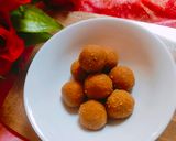 बेसन के लड्डू (besan ke ladoo recipe in Hindi) रेसिपी चरण 4 फोटो