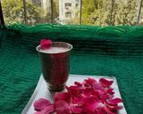 A picture of step 3 of Rose Thandai Lassi.