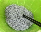Hình bước làm 2 của món Xôi xoài hoa đậu biếc
