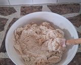 Foto del paso 3 de la receta: Pancitos dulces con frutas glaseadas y pasas de uva con ciruelas pasas