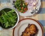 Foto langkah ke 1 dari resep Sambal ikan pe asap.