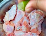 Foto langkah ke 2 dari resep Ayam Goreng Bawang Putih.