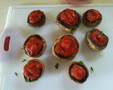 Foto del paso 3 de la receta: Mini pizzas de champiñones