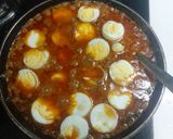 A picture of step 4 of Boiled eggs masala curry.