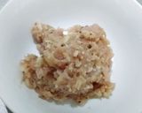 รูปขั้นตอนการทำที่ 2 ของ แกงจืดตำลึงไก่สับเต้าหู้ไข่