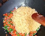 A picture of step 3 of Stir fry noodles.
