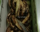Foto langkah ke 8 dari resep Swirl Chocolate Babka.